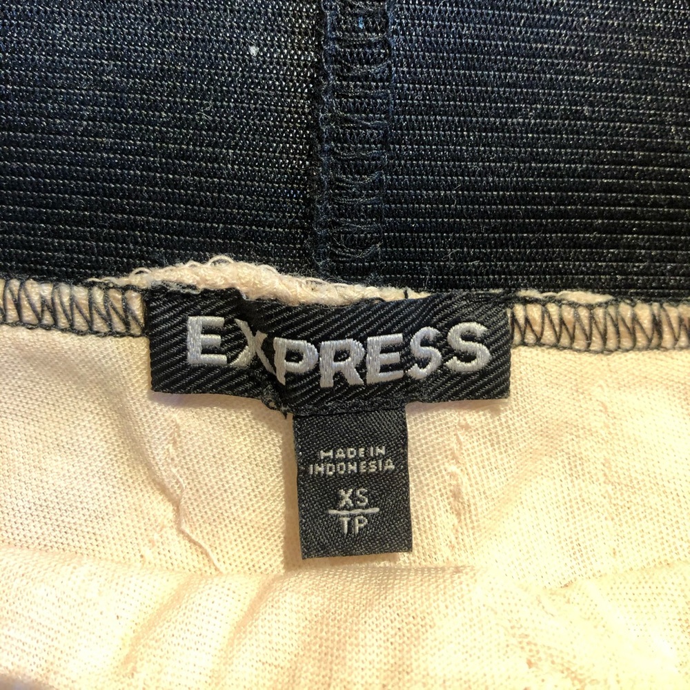 Express mini skirt - Picture 2 of 2